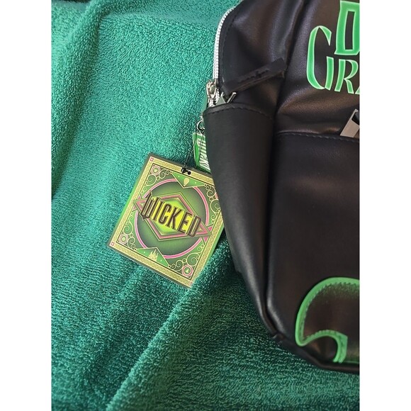 Defy Gravity Wicked The Movie 2024, Faux Leather Mini Backpack NWT Elphaba - Picture 5 of 9